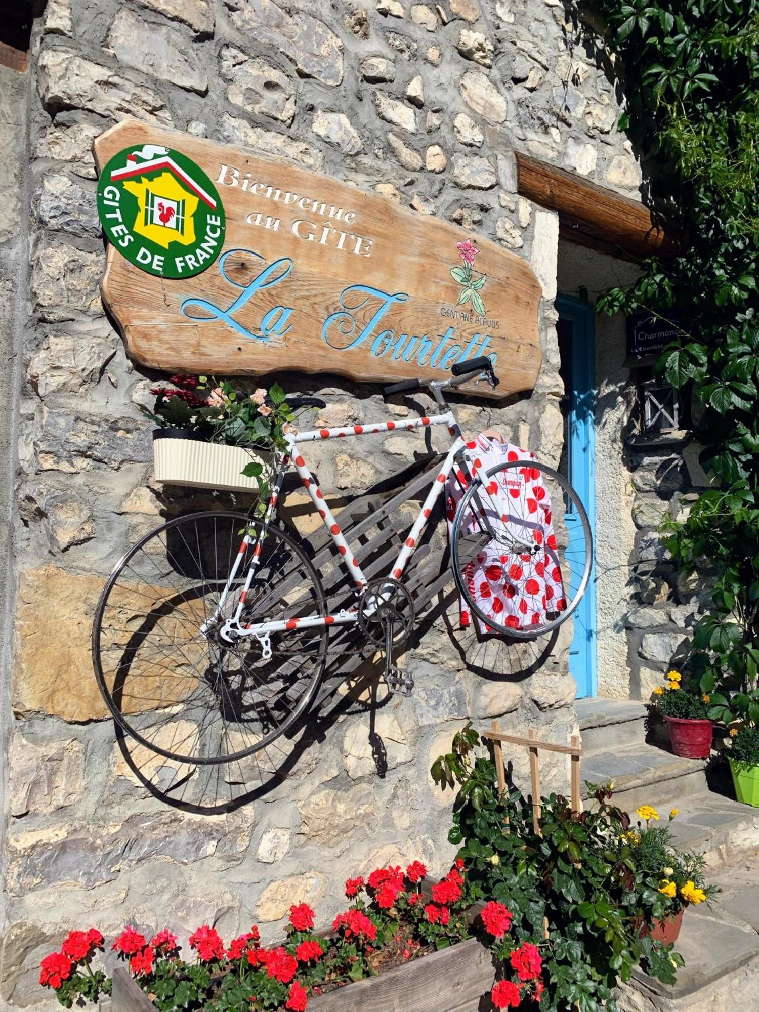 La Tourtette Bed & Breakfast Le Devoluy Bagian luar foto